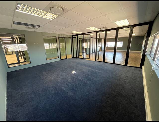 956M² OFFICE TO LET IN CAPE TOWN CITY CENTRE